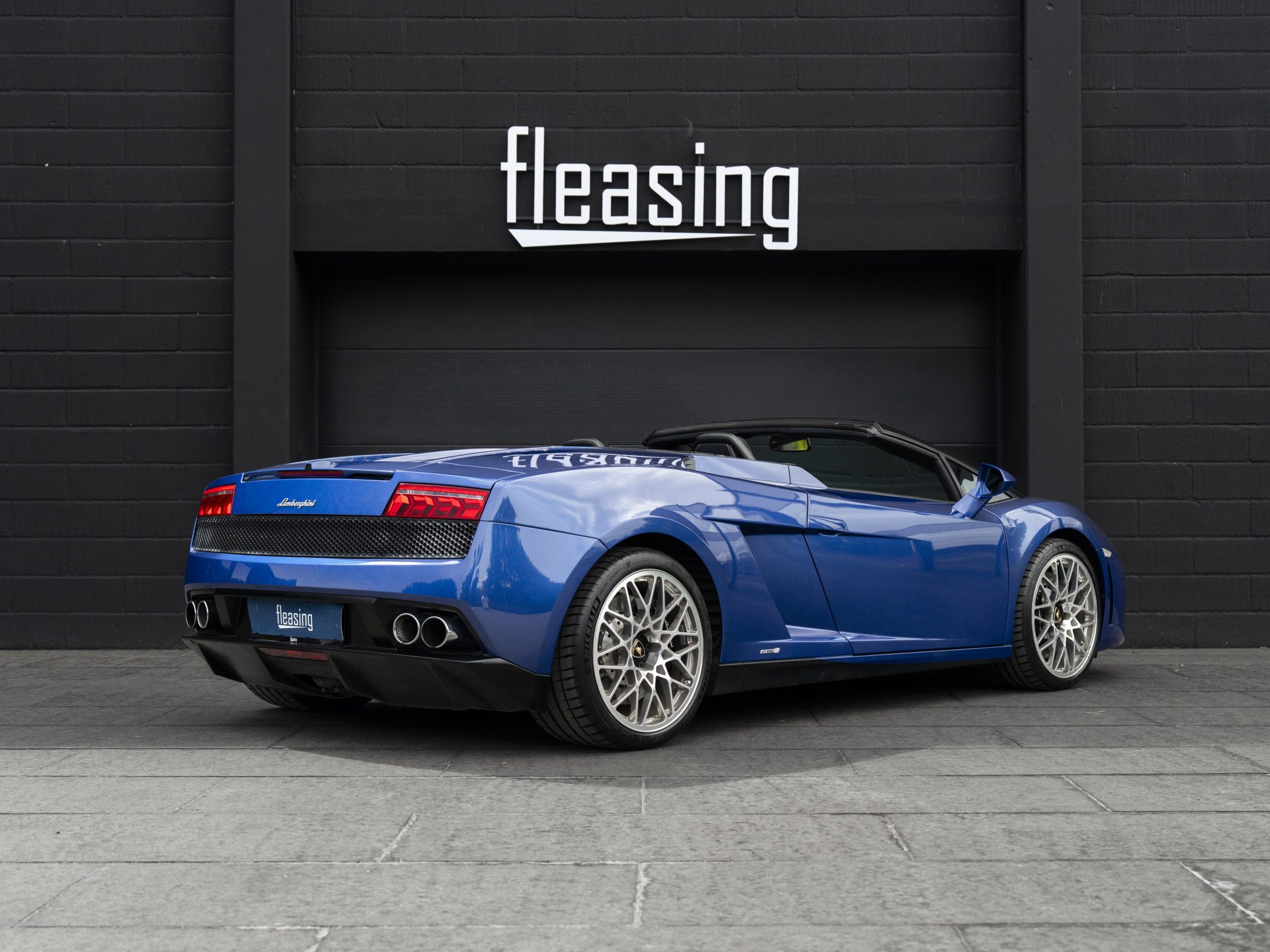 Gallardo bagfra Gallardo bagfra